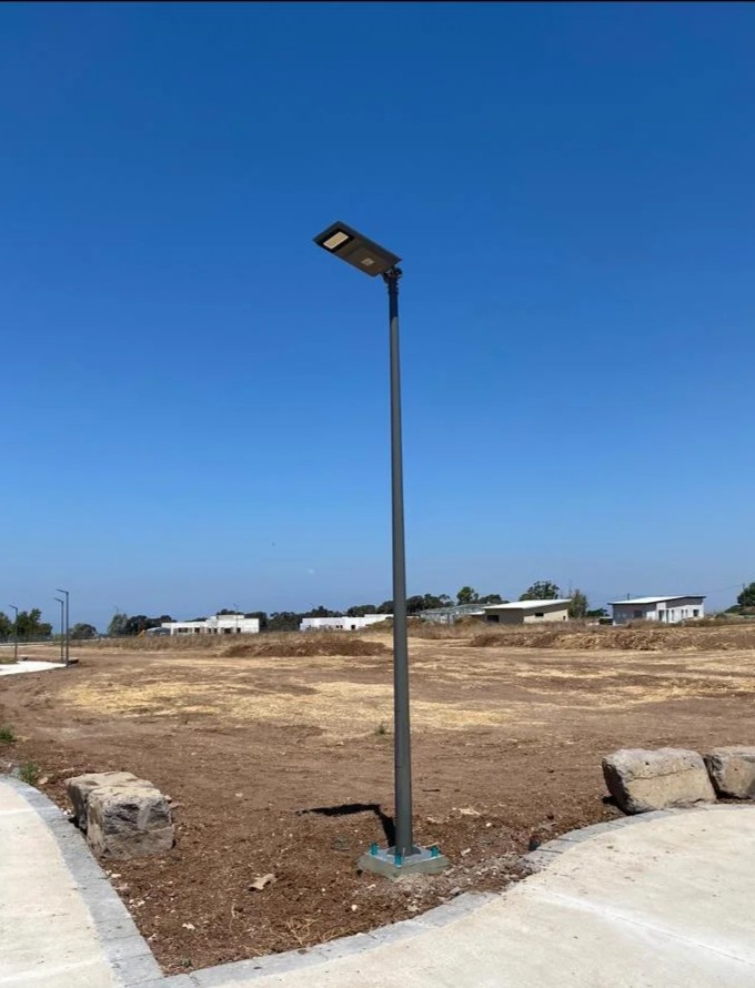 תאורה סולארית